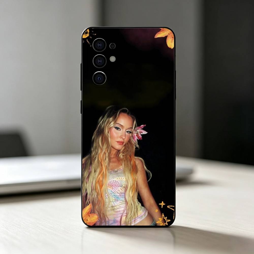 Custodia per telefono Singer U - Phone Cases Zara recensione e prezzo